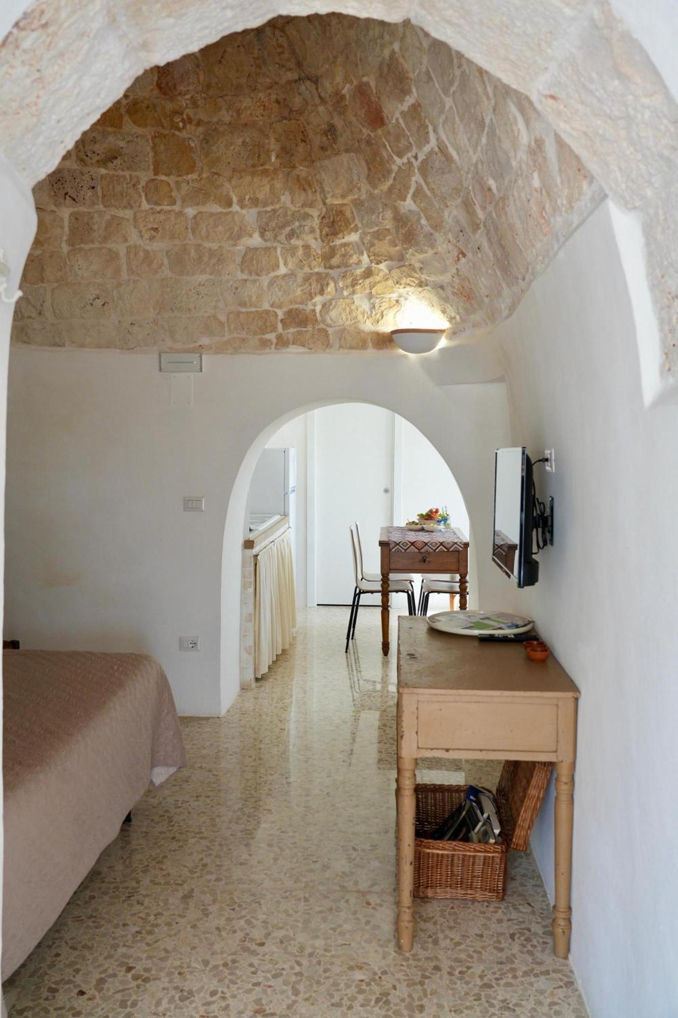 Trullo Canopo Ceglie Messapica Exterior foto
