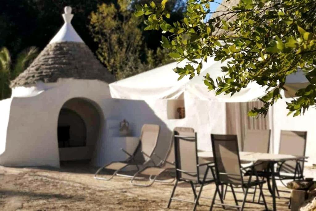 Trullo Canopo Ceglie Messapica Exterior foto